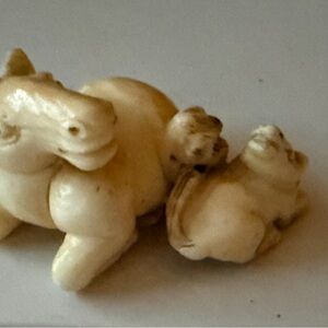 Cream Small Pet Figurine
